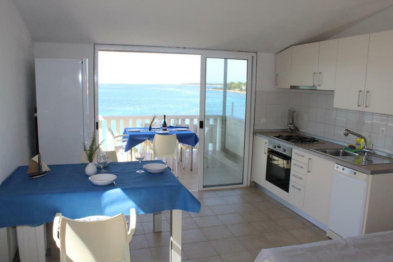 Apartments Andrea Vela Luka Ngoại thất bức ảnh