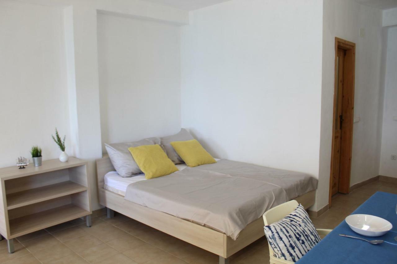 Apartments Andrea Vela Luka Ngoại thất bức ảnh