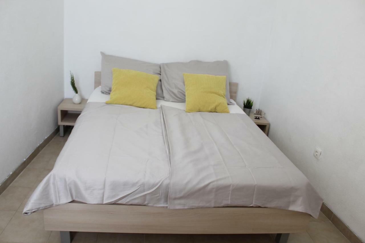 Apartments Andrea Vela Luka Ngoại thất bức ảnh